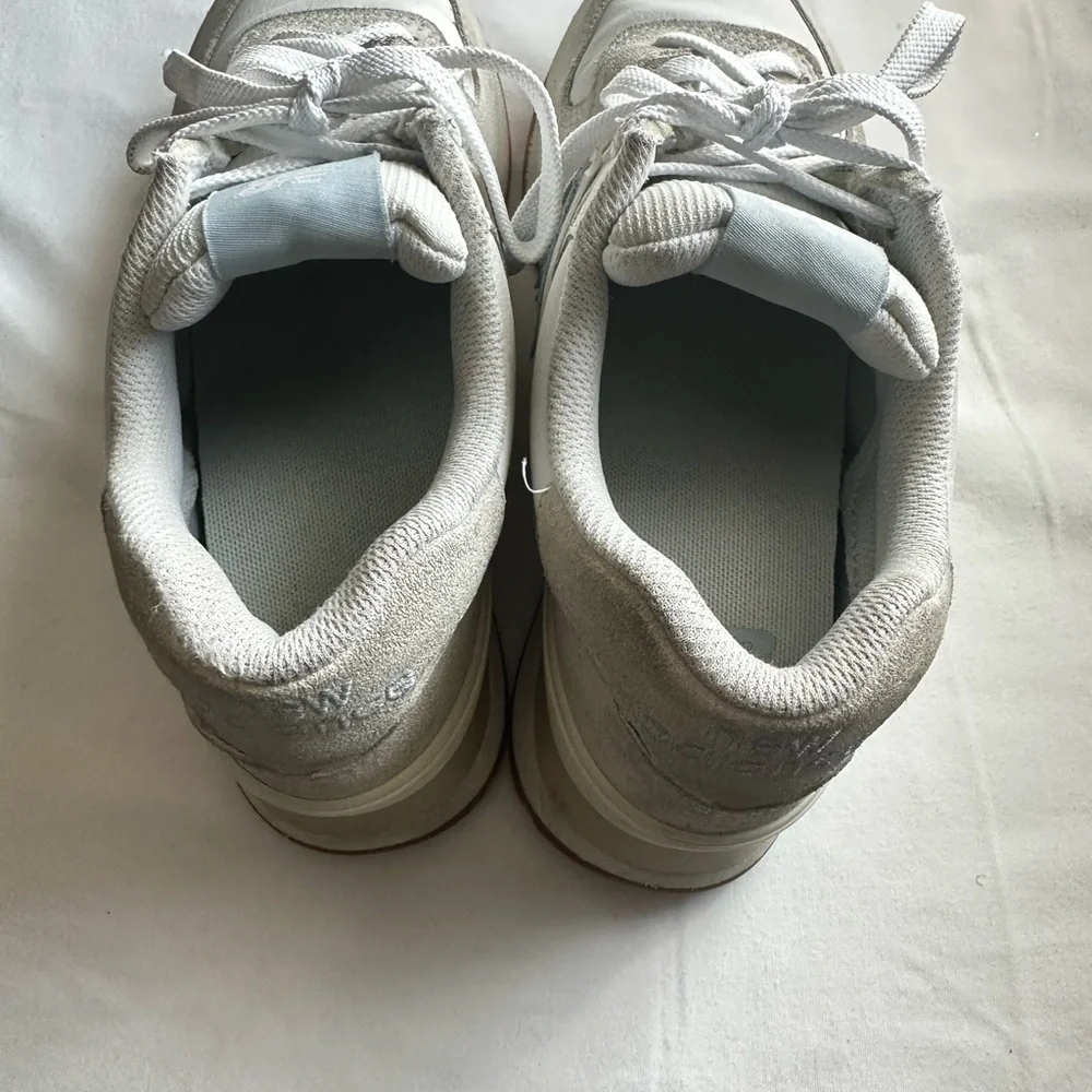 New Balance White and Gray Athletic Sneakers - Picture 2 of 6